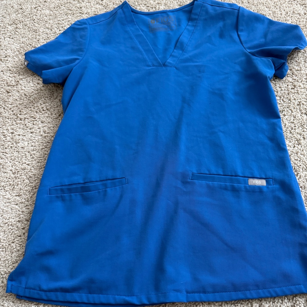 FIGS V-Neck Scrub Top With Front Pockets Size XS Blue Women’s Medical Uniform